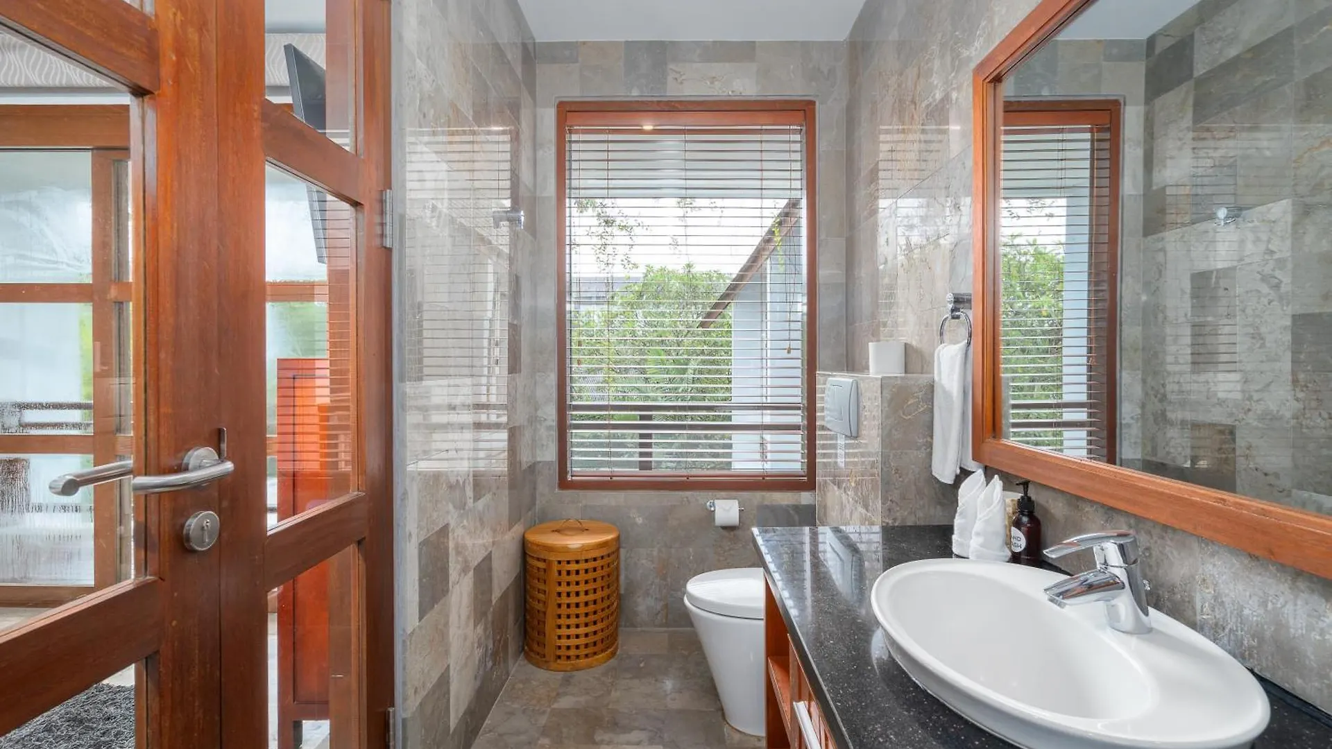 Mary'S Beach Villa Canggu  Indonesia